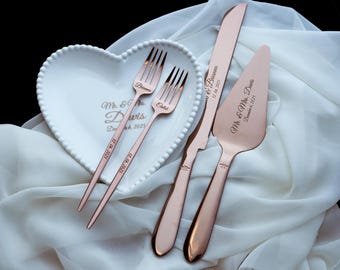 Rose Gold Wedding Cake Server Set: Personalized Knife & Plate