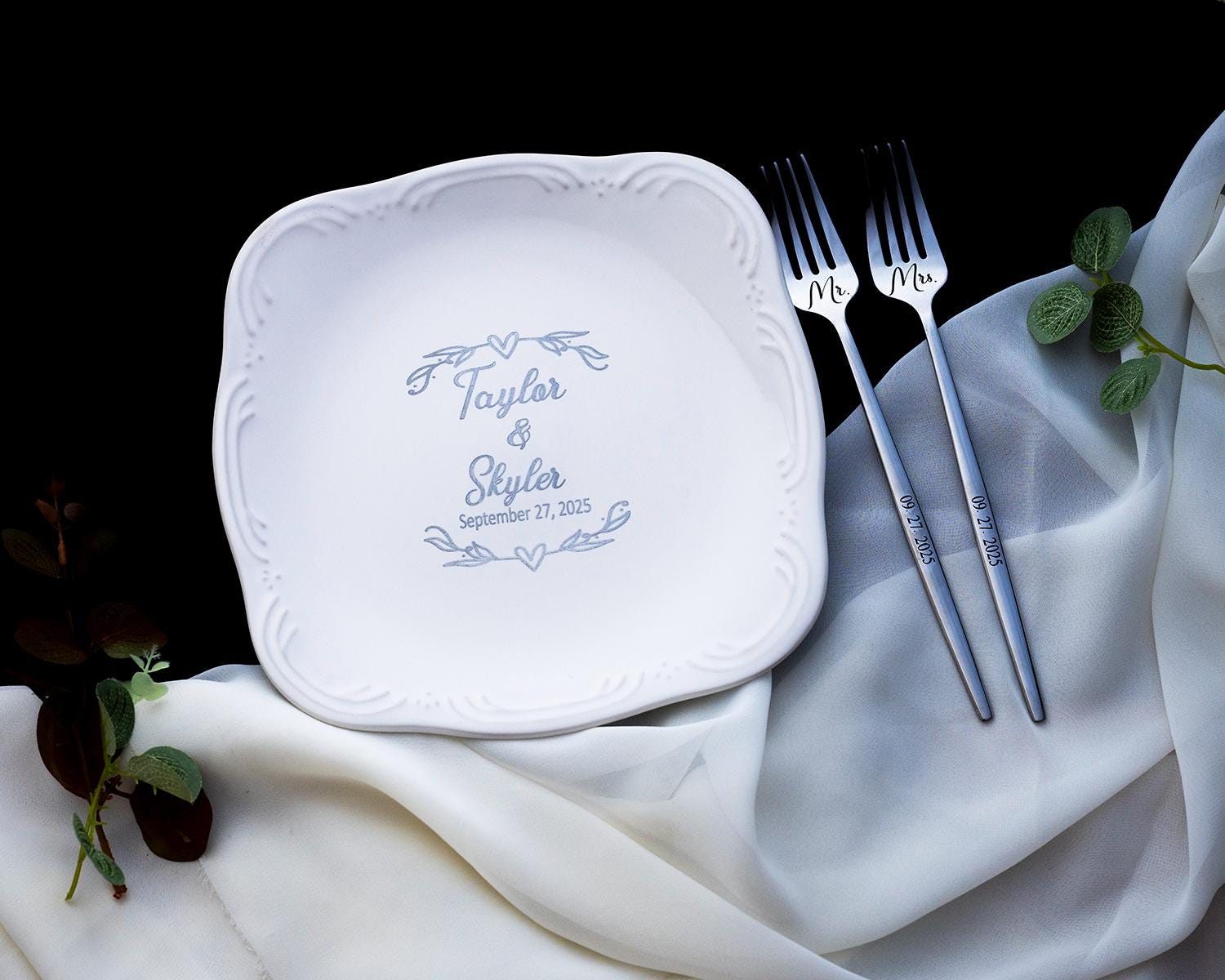 Personalized Wedding Cake Plate and Forks Set: Engraved Dessert Forks ...