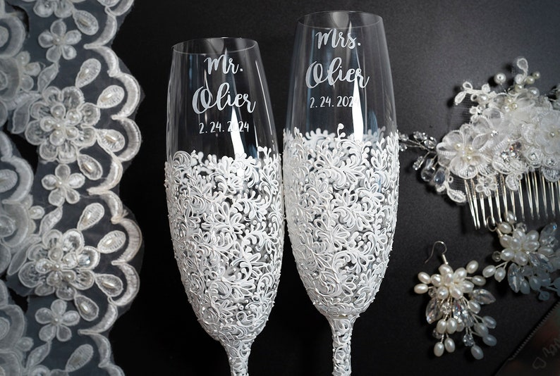 Personalized Wedding Glasses Toasting Flutes Toasting flutes gold Glasses Bride and Groom Champagne Glasses Toasting flutes White image 1