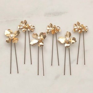 Gold flower hair pins, silver hair pins , bridal hair accessories, bridesmaids hair accessories, gift for bride