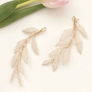Wedding hair vine, leaf hair vines, wedding headpiece, pearl leaves, bridal hair piece , wedding hair accessories , bride hair vines