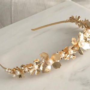 Gold Flower Tiara, wedding head band , gold headpiece, bridal hair accessory, gold pearl headpiece