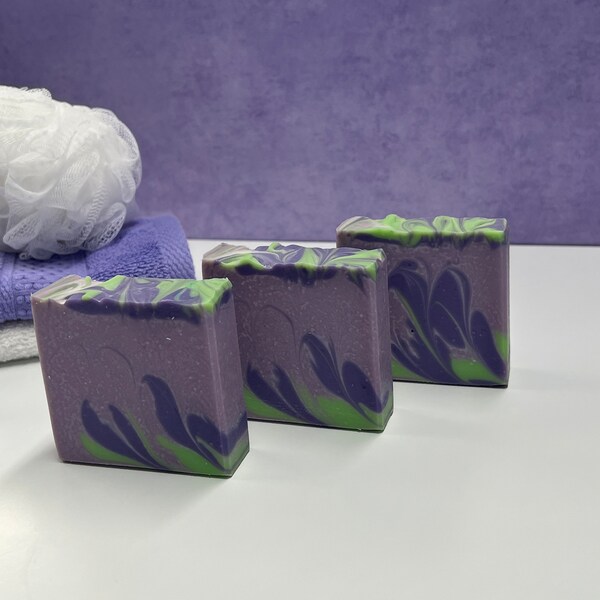 Lavender Mint Soap / Artisan Soap / Handmade Soap / Soap / Cold Process Soap