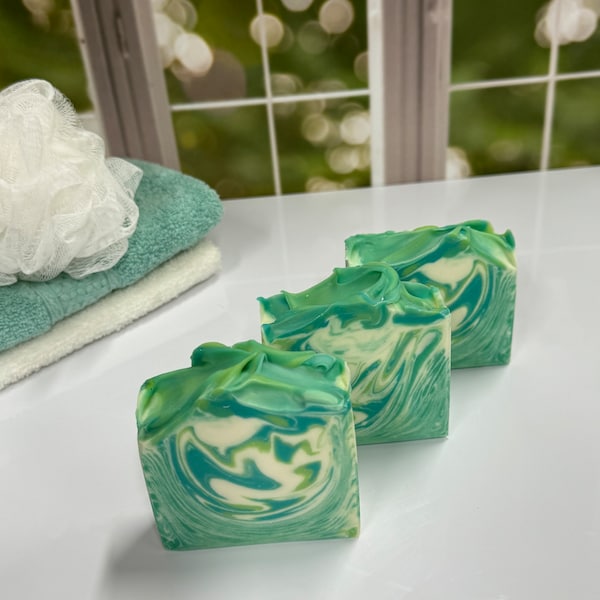 Green Clover & Aloe Soap / Artisan Soap / Handmade Soap / Soap / Cold Process Soap