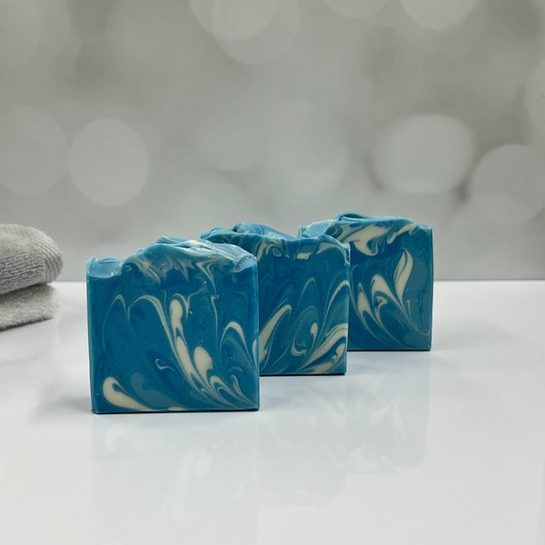 Fresh Linen Soap / Artisan Soap / Handmade Soap / Soap / Cold Process Soap