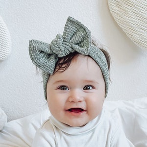 Spearmint Sweater : Flat Bow Headband image 2