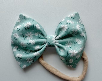 Darling Daisies : Baby Bow