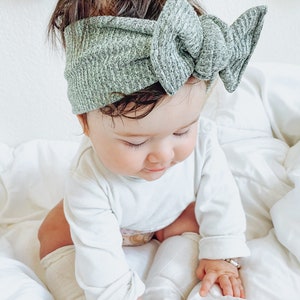 Spearmint Sweater : Flat Bow Headband image 3