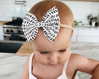 Ink Blots : Baby Bow