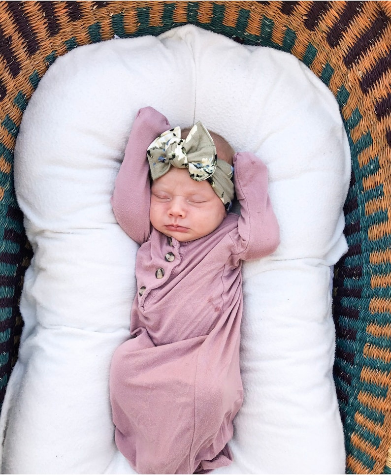 {3 items} Solid White baby bow Spring in the City Set Blue Roses Flatbow /& Big Blue Polka Dots turban headband