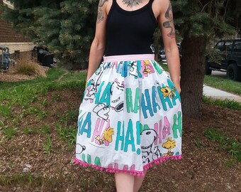 New Ooak Snoopy Woodstock cartoon upcycled vintage sheets skirt with side pockets. Pom-pom hem size M kitschy alt-fashion kawaii pastel