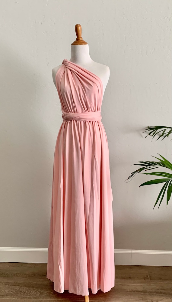 bridesmaid dresses in light pink A Complete Guide to Pink Bridesmaid Dresses