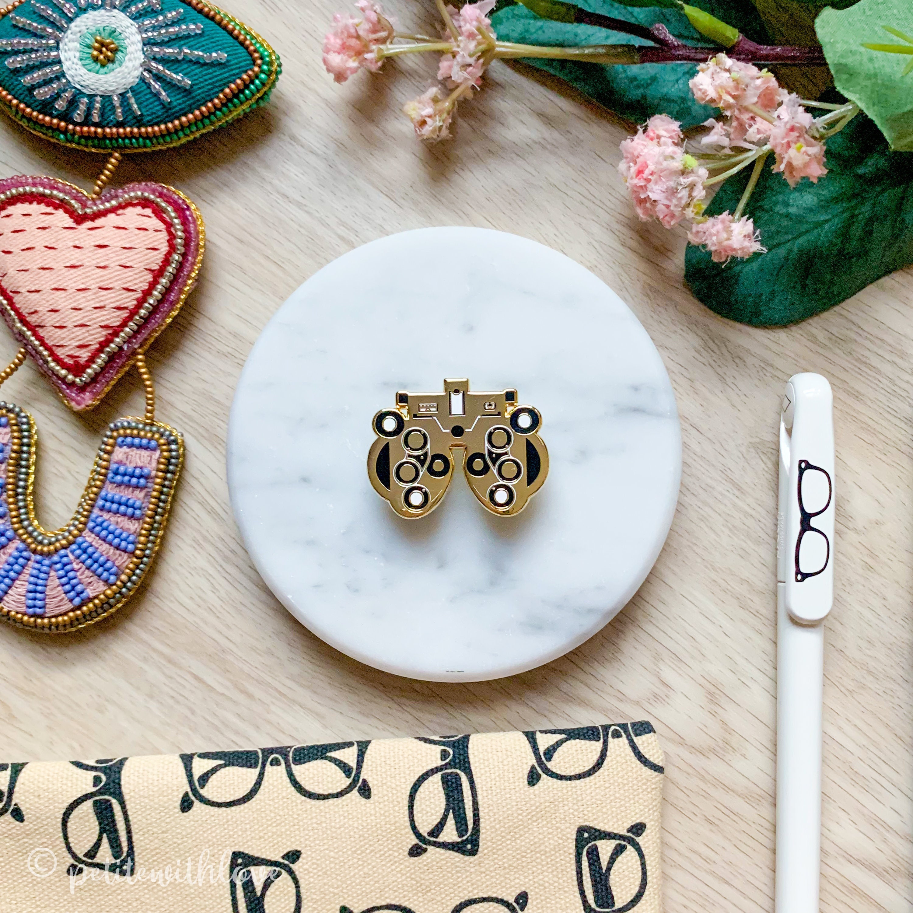 Gold Optometry Enamel Pin - Optometrist Eye Doctor Graduation Birthday Gift Under 10, Phoropter Optician Ophthalmology Medical Eyeglasses