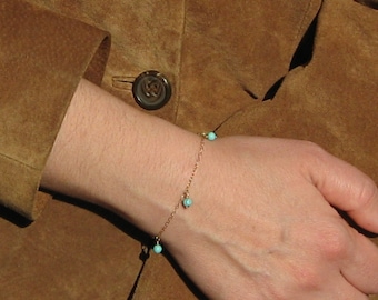 Türkis Armband 14k Gold fill oder 925 Sterling Silber, Dezember Geburtsstein, Winziges Edelstein Armband, Zierliche Türkis Stein Armband