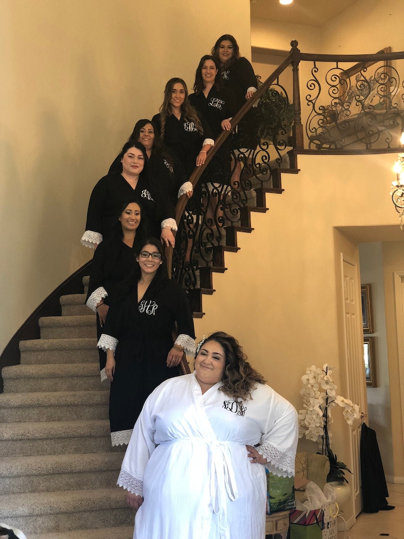 White Bridal Robes, PLUS SIZE, 4XL, 5XL, 6XL, Rayon fabric, Navy, Black, White, Getting ready robes, Plus size kimono, Customized Lace Robes immagine 3