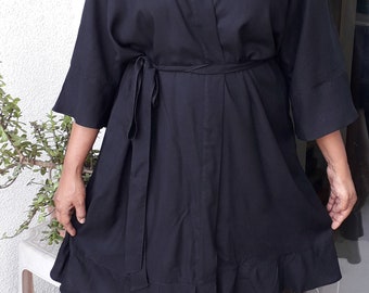 Bridesmaid Ruffled Robes, Black ruffled robe,  fringed robe,  personalized, Plus size Bridesmaid robes, Plus size Bridal robe