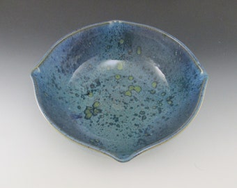 369 Four Cornered Medium Bowl