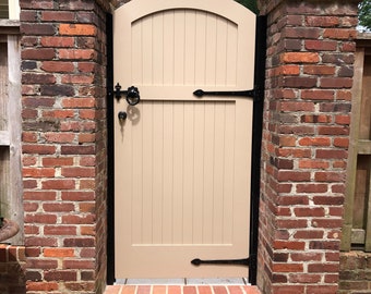 PVC Estes Gate