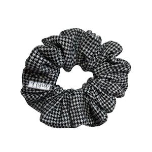 THE EDWINA XL Hair Scrunchie | Houndstooth Scrunchie l Black White Houndstooth l Black and White Checkered Hair Tie l Gifts for Her | Fall