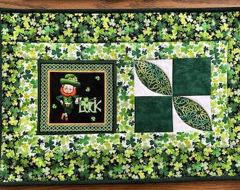 Set of four St Patrick’s Day shamrock quilted placemats