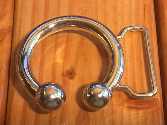 Non Captive Barbell Body Piercing Belt Buckle