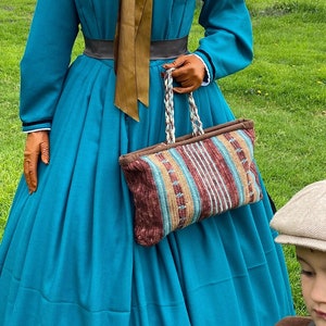 Crochet Travel Bag from 1858 (Downloadable Pattern)