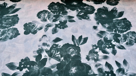 FLORAL DESIGN CRINKLE EFFECT BLACK AND PINK PRINTED CHIFFON FABRIC
