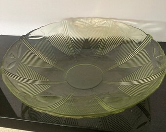 Green Glass Arts and Crafts Style Serving Bowl Centerpiece Frank Lloyd Wright Style