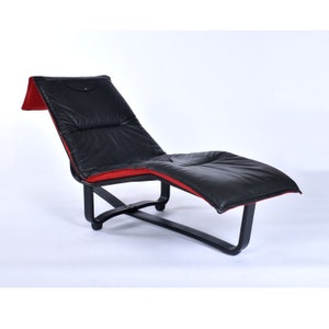 Westnofa Norwegian Black Leather and Red Wool Reversible Chaise Lounge image 4