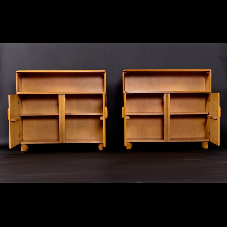 Restored Heywood Wakefield Wheat Finish M326 Cabinet Bookcase image 5