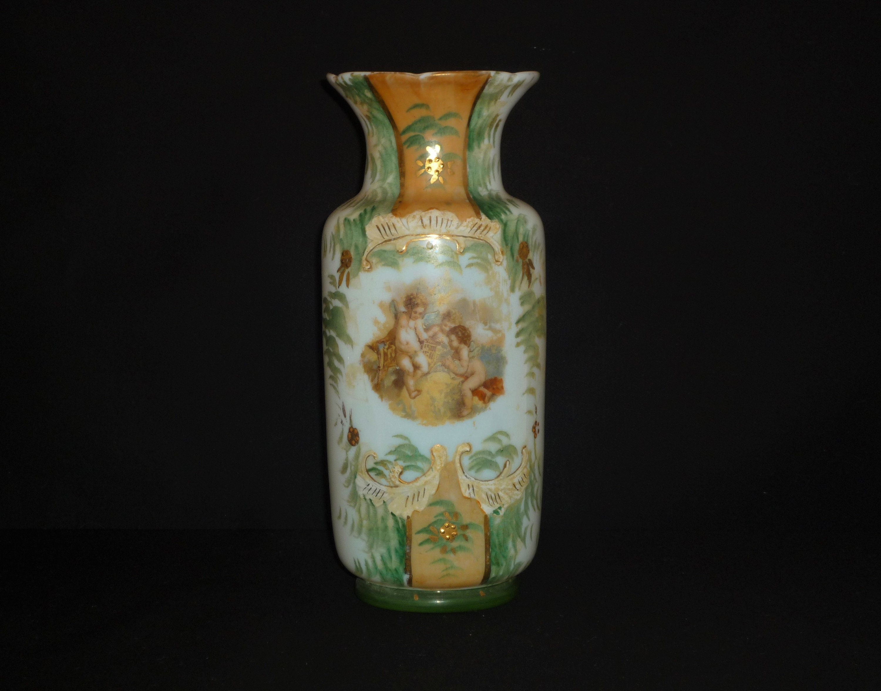 * vintage ornament ୨୧ * ミルク色ガラスの 素敵なリスさん misen2014さま】vintage ❀ ミルク色ガラスの 素敵なリスさん