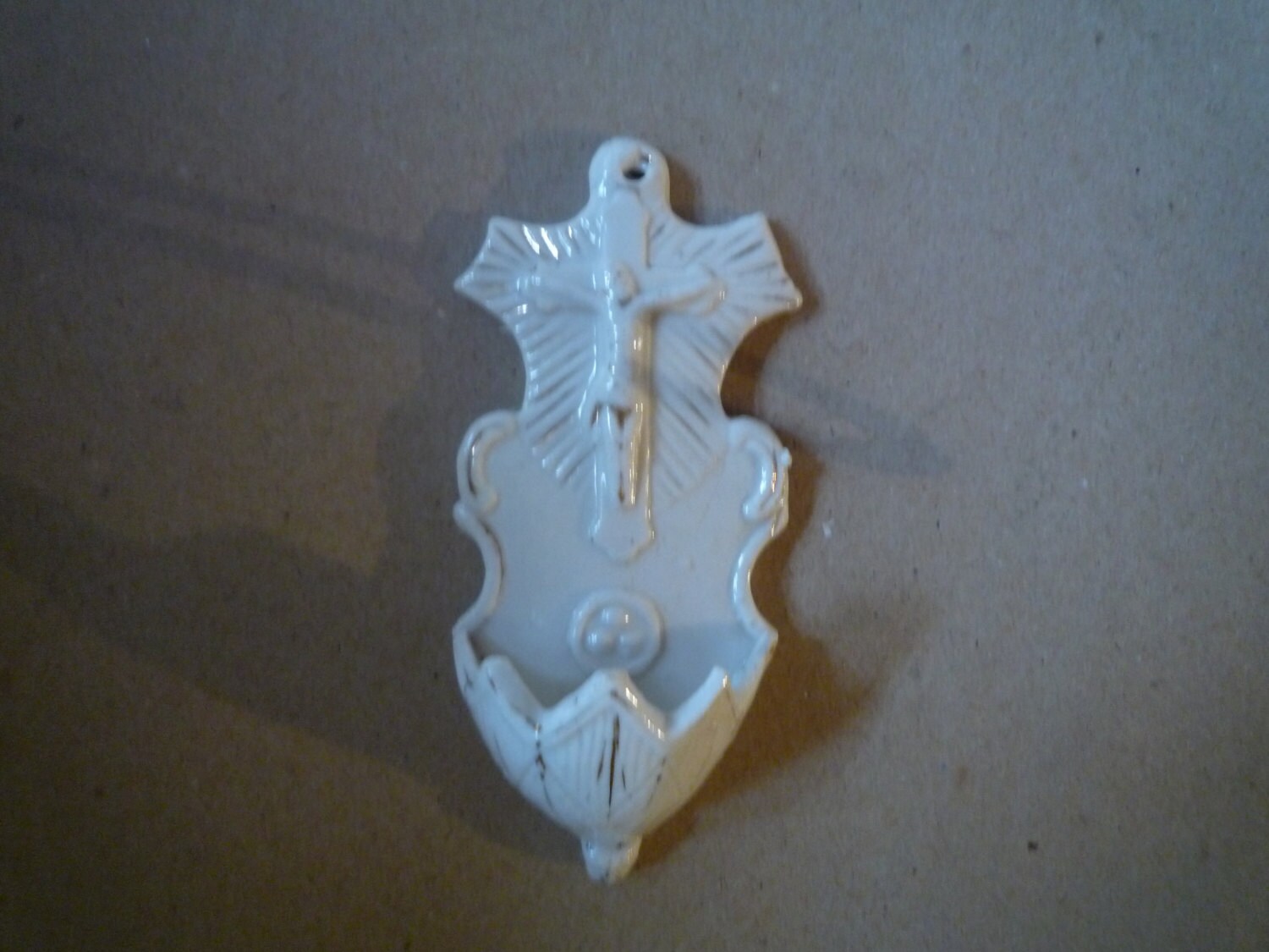 Ancien Bénitier en Porcelaine Of Paris Jesus in Cross Crucifix Religion Catholique 1800 1900