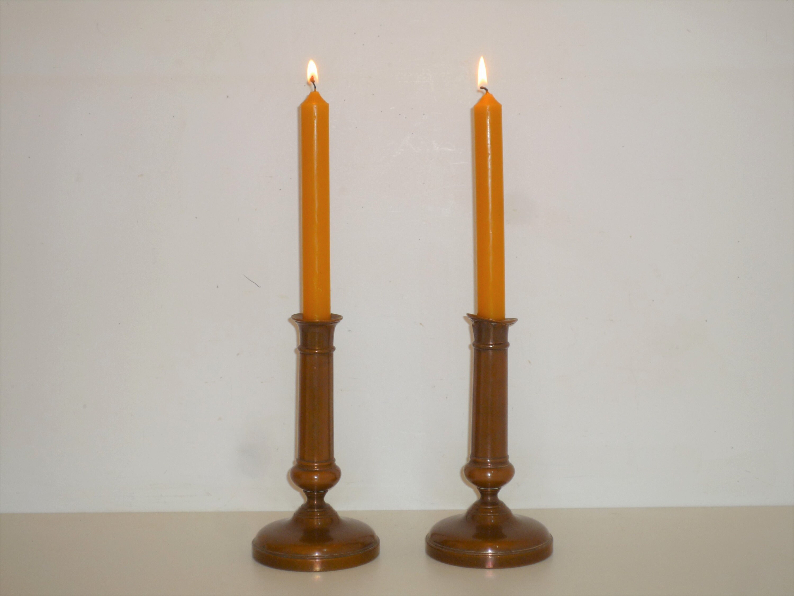 Paire d'anciens Bougeoirs en Cuivre