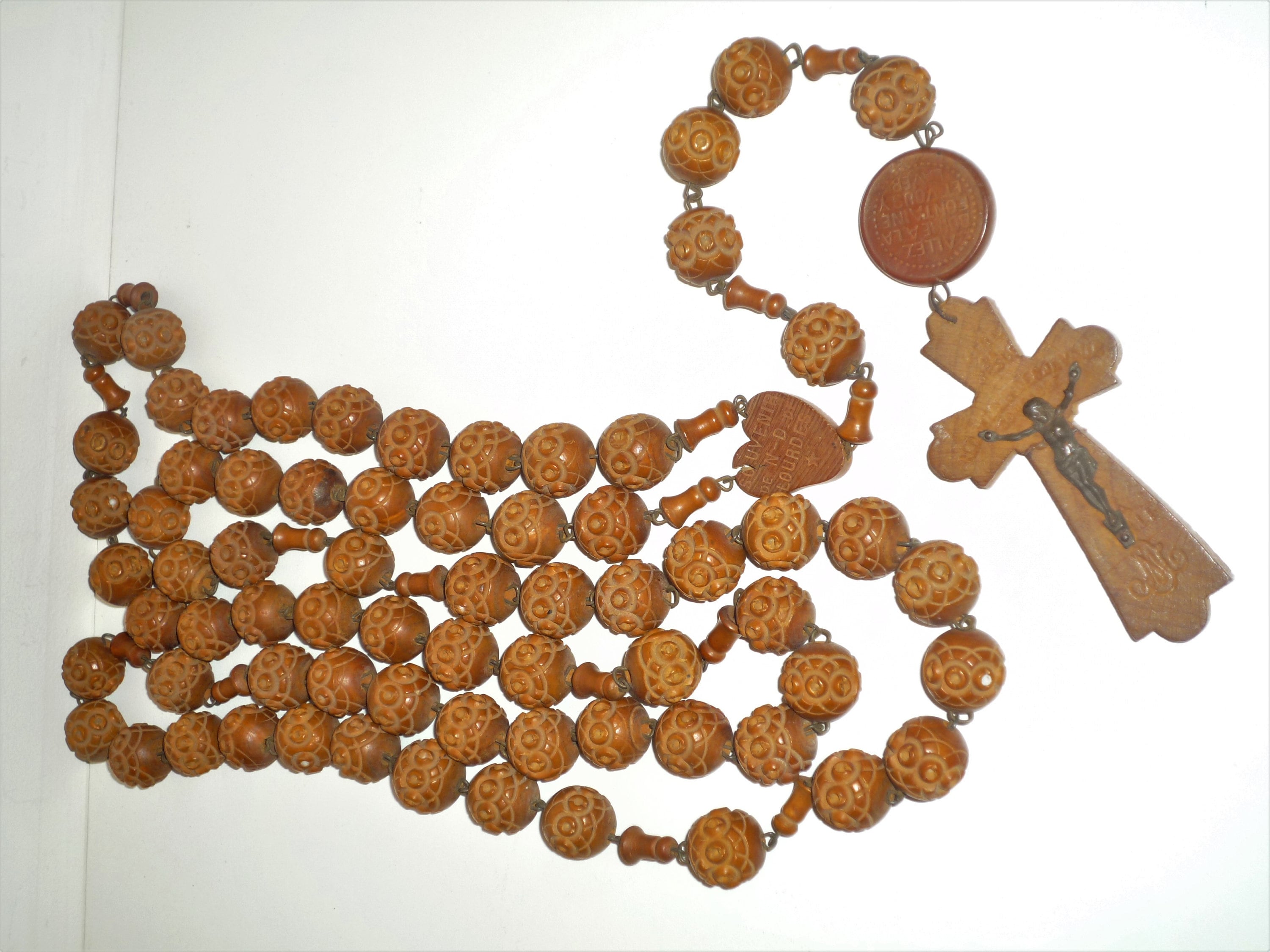 Ancien Très Vieux Chapelet en Bois Tourné Sculpté Souvenir de Lourdes
