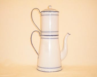 Tr es ancienne cafetiére émaillée XIX eme avant 1870 rivetée Blanche et Bleu Antiquité