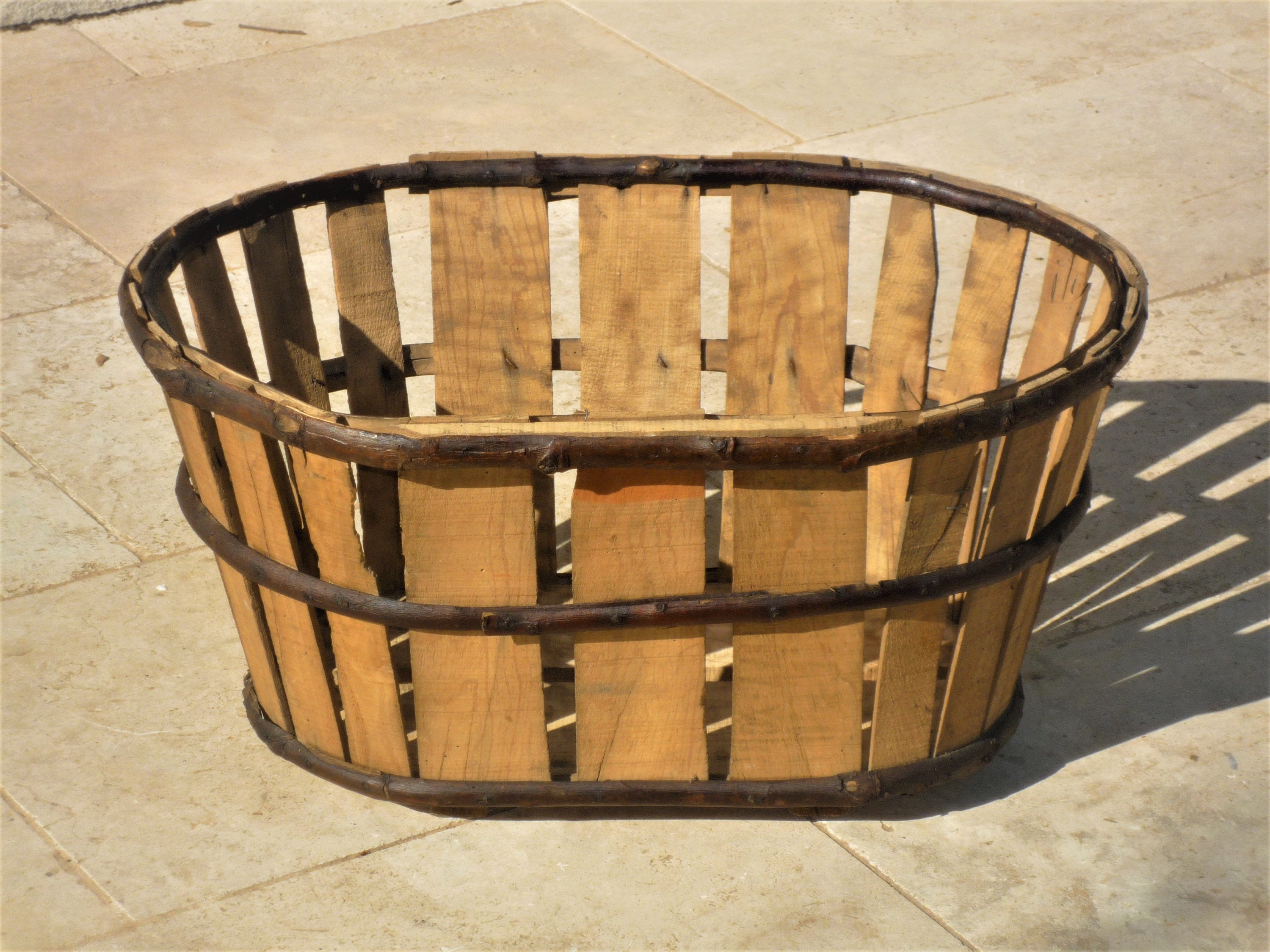 xxl Très Beau Ancien Cageot, Large Caisse à Fruits en Bois. Travail Fait Main Français Décoration Cu