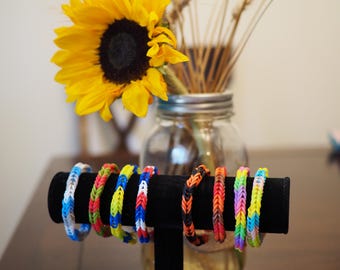 Seasonal Pattern Loom Fishtail Bracelet with 4 way cross
