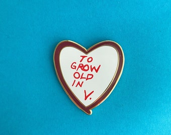 Épingle en forme de coeur vision pour vieillir en V. Épinglette en émail inspirée de Wandavision Épinglette inspirée de la sorcière écarlate