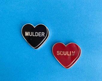 Épingle en forme de coeur de conversation inspirée de X Files, Fox Mulder et Dana Scully, épingle en émail dur