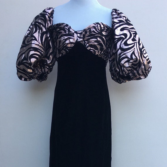Victor Costa Velvet & Taffeta Gown* Pink and Black