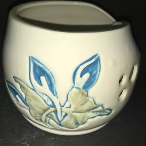 Hand-Carved Porcelain Yarn Pot, Floral Design