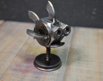 F-Lor da Ferによる魚の彫刻 - リサイクル鉄を使った現代アート作品