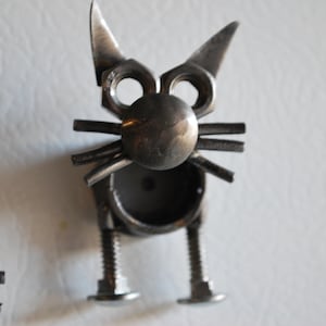 Cat Magnet