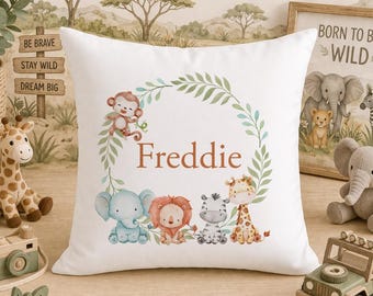 Personalisierte Safari Tier Kissen Name Kinderzimmer Kissen Dschungel Baby Kissen Wald Kinderzimmer Dekor Baby Geschenk Kissenbezug