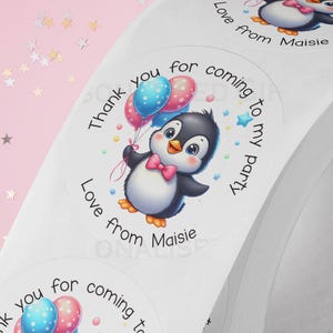 Stickers pingouin d'anniversaire personnalisés | Stickers blancs brillants 5 cm de haute qualité | Cadeaux de mariage | Parfait pour les sacs de fête