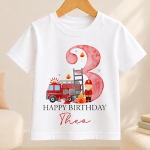 T-shirt d'anniversaire sur le thème des pompiers, personnalisé avec le nom et l'âge, tenue de pompier pour garçon, t-shirt pour fête sur le thème des pompiers, tous âges.