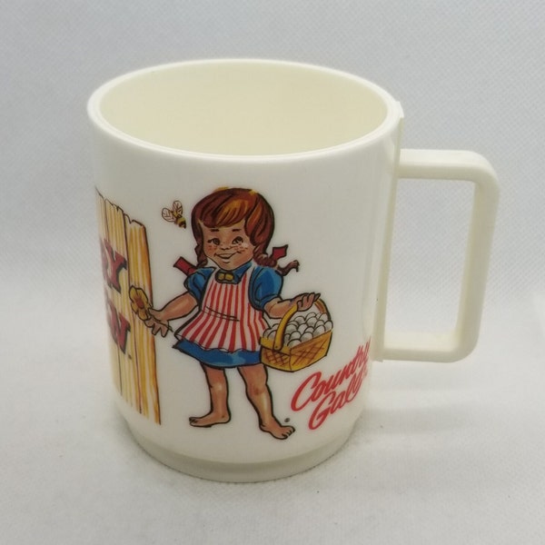 Vintage 1976 Country Kitchen Cup