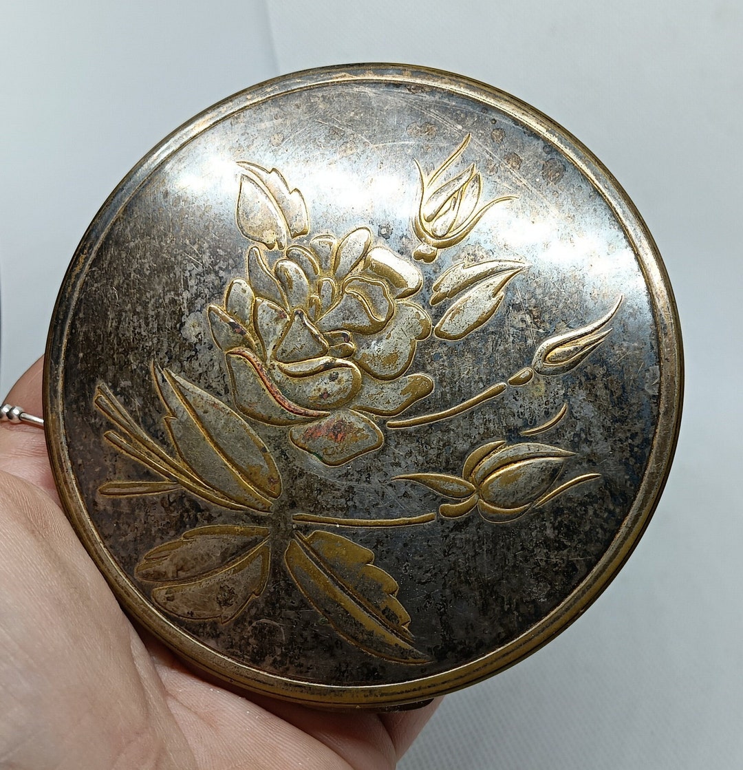 Vintage Art Nouveau Floral Powder Compact - Etsy