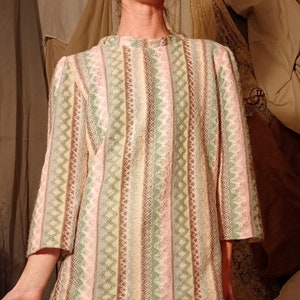 Vintage Unique Pastel Embroidered Shirt sz M