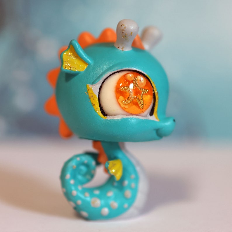 Coral Reef Biome clara Glass Eye Sea Horse piaslittlecustoms OC